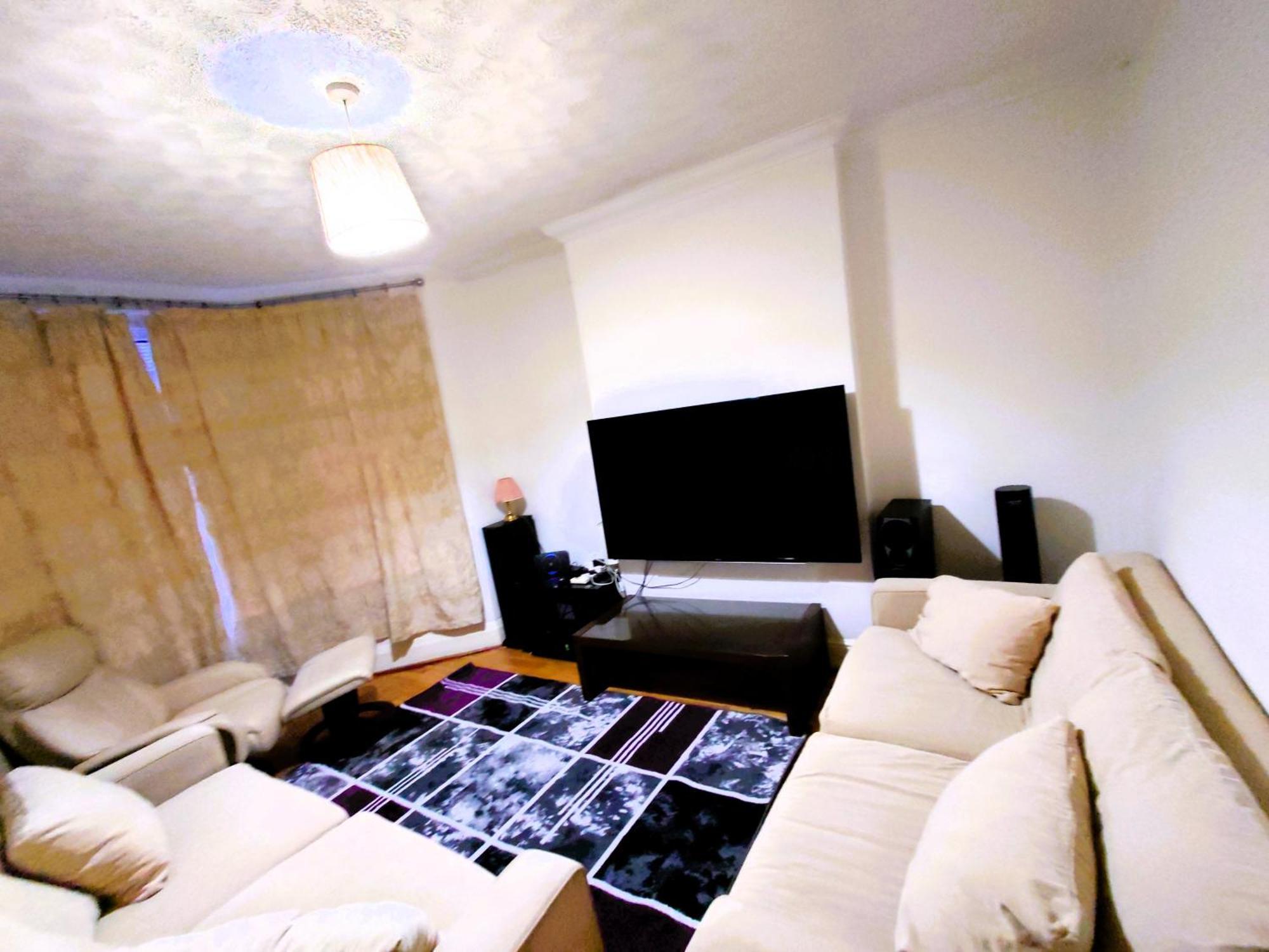 Edwardian 4 Bedrooms With 4 Bathrooms Townhouse, Next To Underground, Accommodates 10 People Сasa de vacaciones *